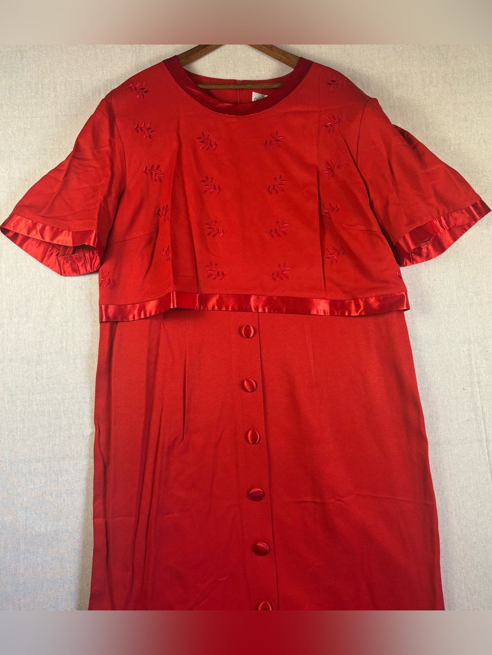 Olivia Rose Women’s 24W Red Embroidered Satin-Trim Short Sleeve Midi Dress